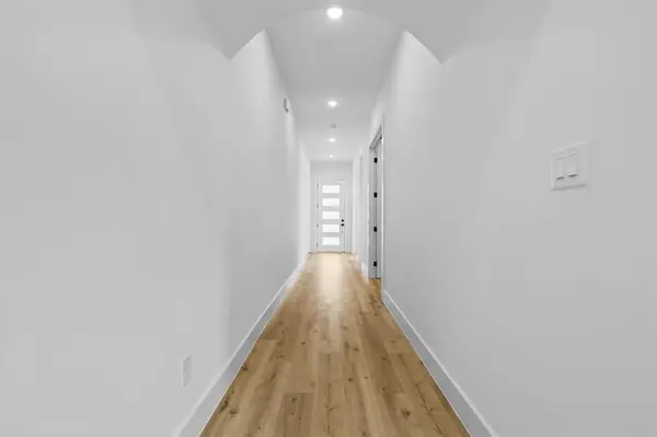 911 Banyan Tree Lane, Richardson, TX 75081