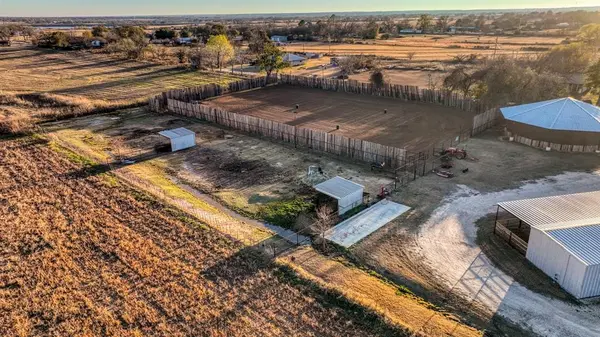 120 Bunkhouse Road, Stephenville, TX 76401