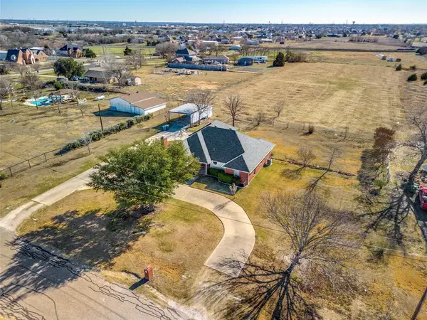 3722 Carrie Lane, St. Paul, TX 75098