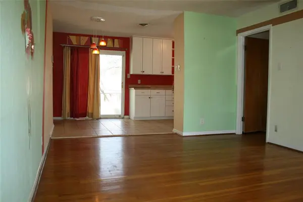 2579 Springvale Drive, Farmers Branch, TX 75234