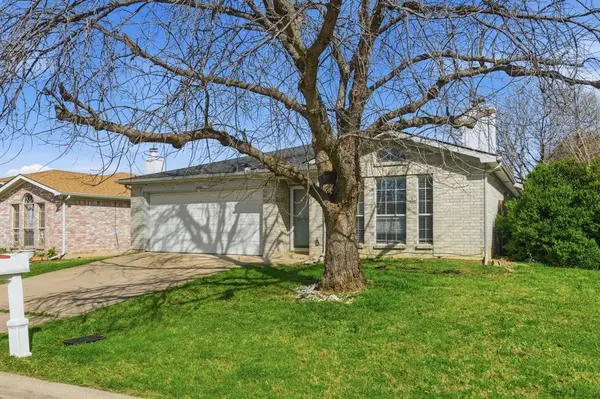 4205 Fernleaf Drive, Fort Worth, TX 76137