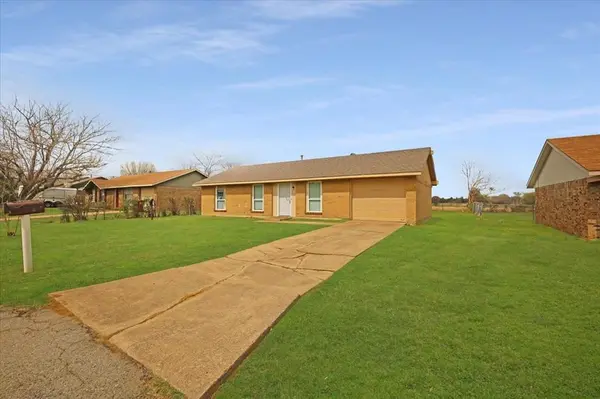 2114 Sunset Drive, Brookston, TX 75421