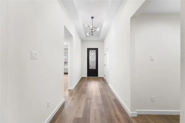 2434 Iroquois Street, Dallas, TX 75212