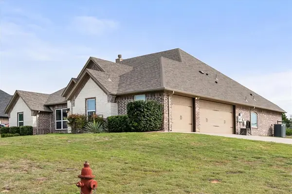 3705 Lonesome Creek Road, Granbury, TX 76049