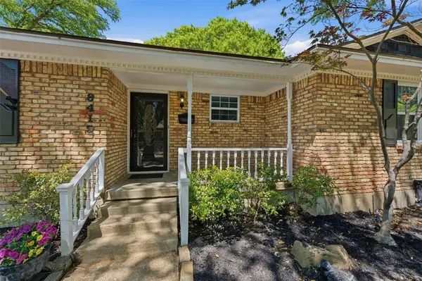 8415 Sweetwater Drive, Dallas, TX 75228