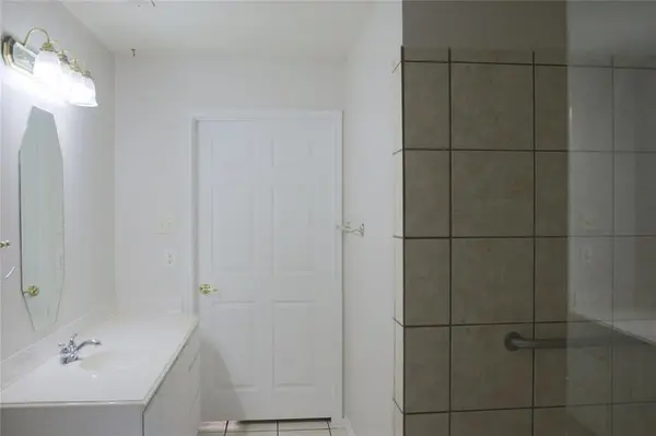 7525 Parkgate Drive, Fort Worth, TX 76137