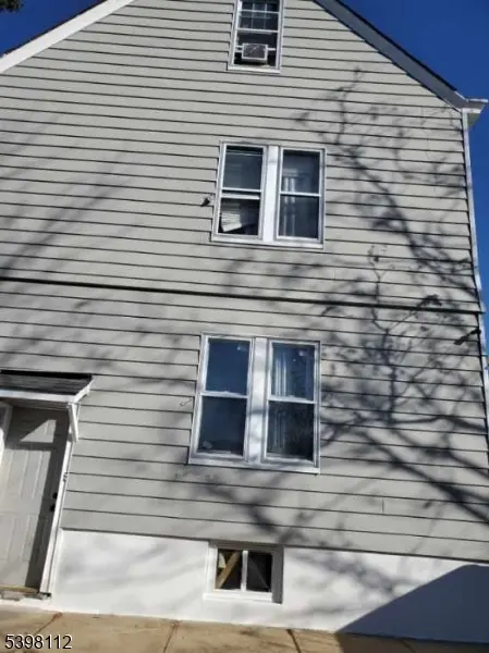 247 Temple St, Paterson City, NJ 07522