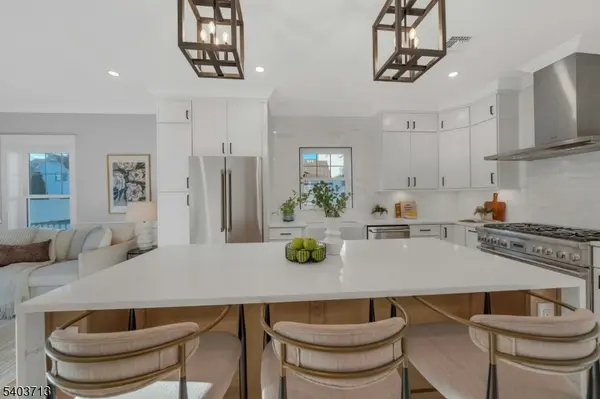 21 Spruce St, Cranford Twp., NJ 07016