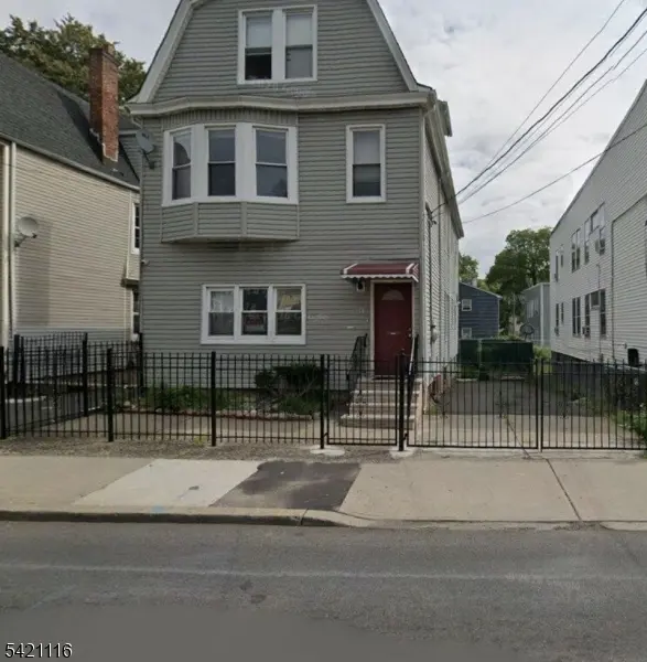 138-140 Stuyvesant Ave #1F, Newark City, NJ 07106