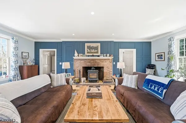 173 Point Breeze Dr, West Milford Twp., NJ 07421