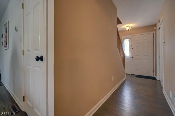 31 Ashwood Ave, Summit City, NJ 07901