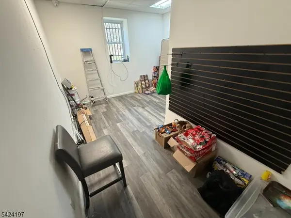 311 Clinton Ave, Newark City, NJ 07108