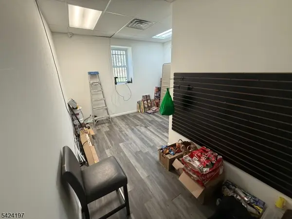 311 Clinton Ave, Newark City, NJ 07108