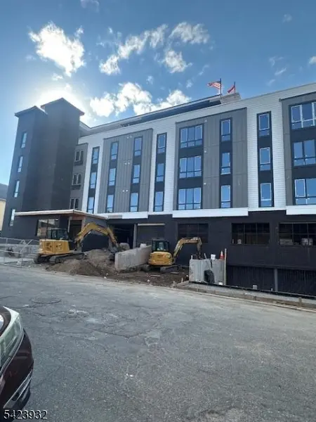 50 E 23Rd St #304, Paterson City, NJ 07514