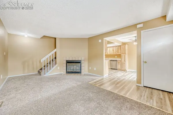 4552 Lamplighter CIR, Colorado Springs, CO 80916