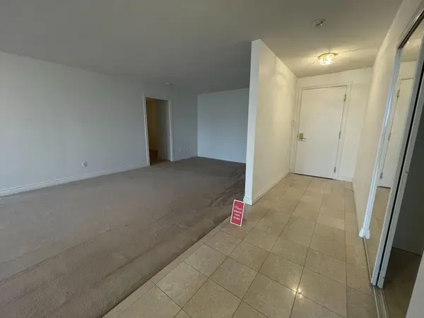 3181 Bayview AVE #615, Toronto C15, ON M2K 2Y2