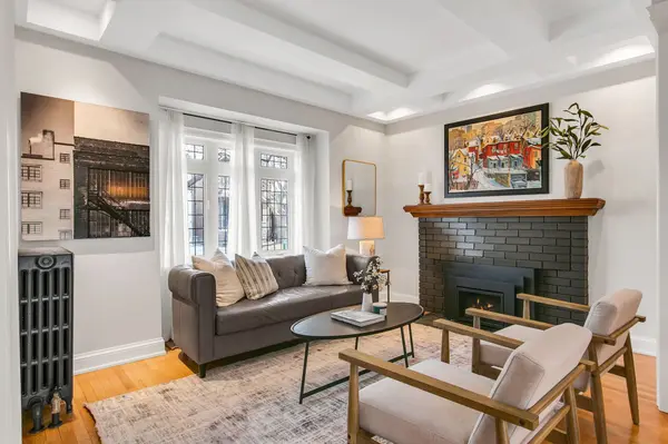 12 Chilton RD, Toronto E03, ON M4J 3C6