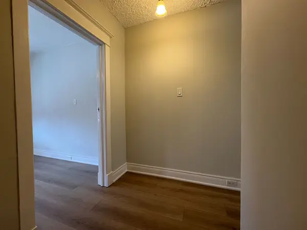 847 Pape AVE #Upper, Toronto E03, ON M4K 3T7