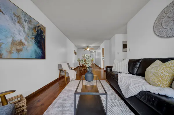 2 Fairbairn CT, Clarington, ON L1C 4K9