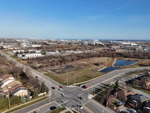 0 Burns ST E, Whitby, ON L1N 6S1