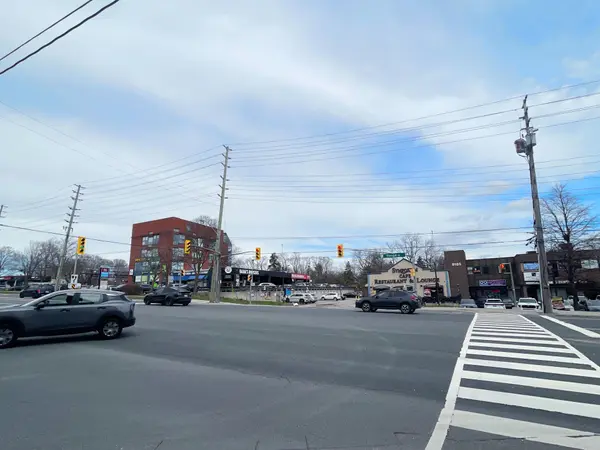 8188 Yonge ST #707, Vaughan, ON L4J 1W5