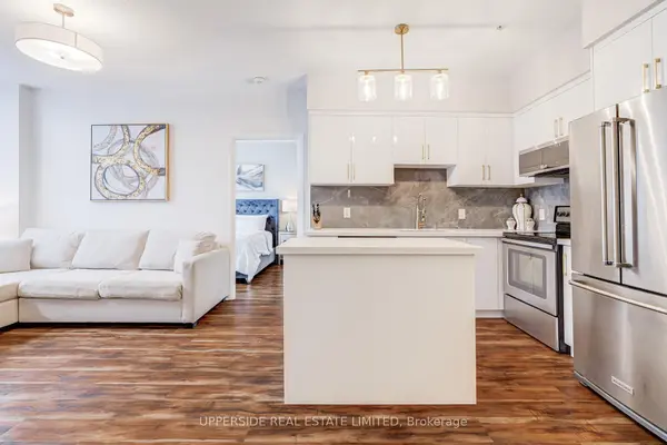 85 North Park Rd RD #PH05, Vaughan, ON L4J 0H9