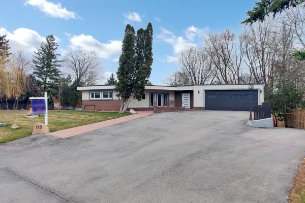 115 Lynwood CRES #Main Floor, King, ON L0G 1N0