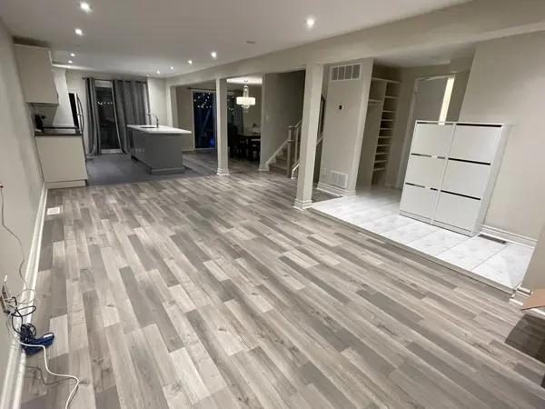 45 Raleigh CRES, Markham, ON L3R 4W4