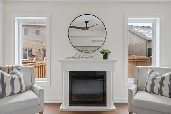 14 Spencer ST, Collingwood, ON L9Y 3B7