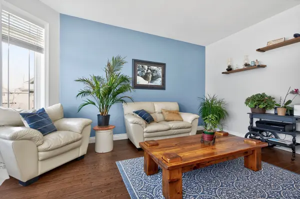 9 Charlie Rawson BLVD, Tay, ON L0K 2A0