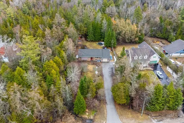 3665 George Johnston RD, Springwater, ON L4M 4S4