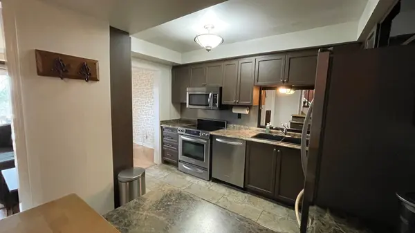 492 Laclie ST #3, Orillia, ON L3V 7V2