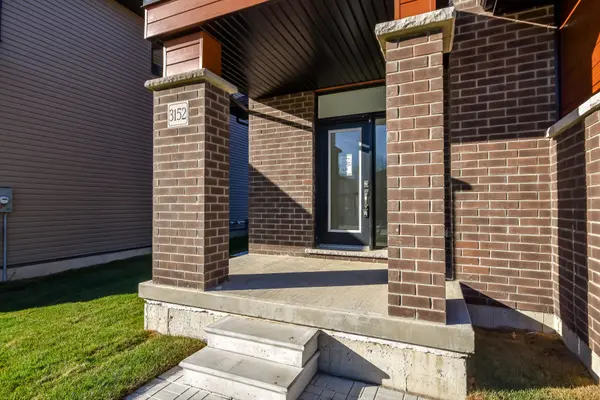 3152 Searidge ST, Severn, ON L3V 8R2