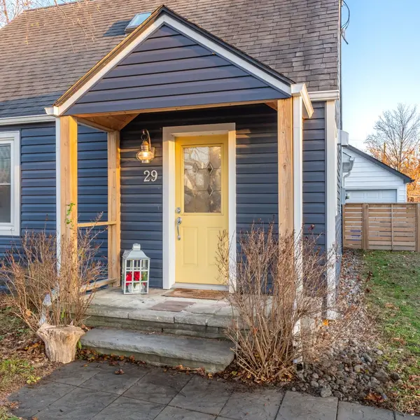 29 Normandy BLVD, Halton Hills, ON L7G 1V9