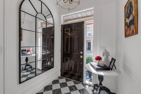 70 Resurrection RD, Toronto W08, ON M9A 5H1