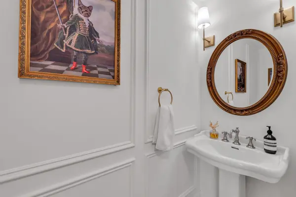 70 Resurrection RD, Toronto W08, ON M9A 5H1