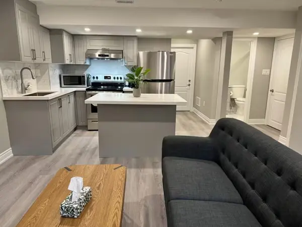 210 Zachary CRES #BSMNT, Oakville, ON L6H 0W2