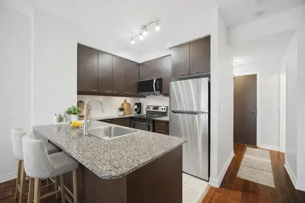 385 Prince Of Wales DR #520, Mississauga, ON L5B 0C6