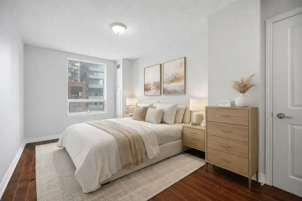 385 Prince Of Wales DR #520, Mississauga, ON L5B 0C6