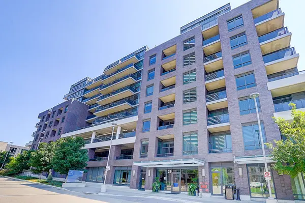 26 Gibbs RD W #530, Toronto W08, ON M9B 0E3