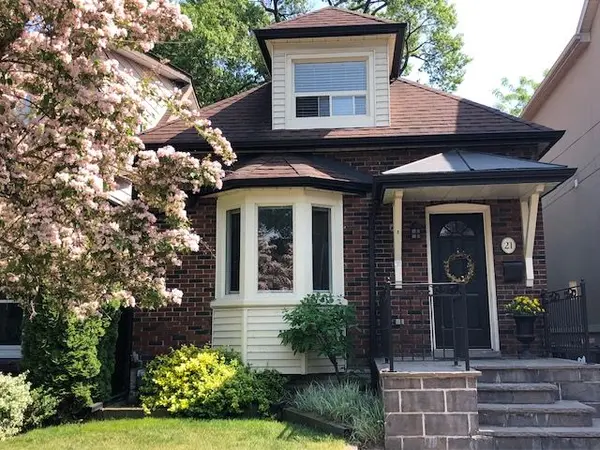21 Harshaw AVE, Toronto W02, ON M6S 1X9