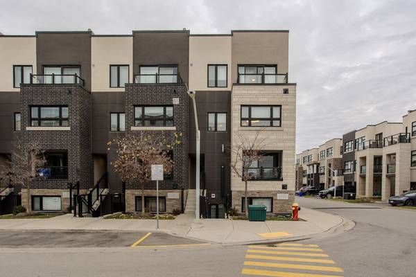 1133 Cooke BLVD #815, Burlington, ON L7T 0C3