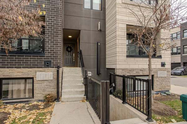 1133 Cooke BLVD #815, Burlington, ON L7T 0C3