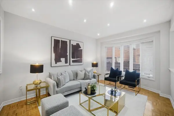 381 Queen Mary DR, Brampton, ON L7A 3T1