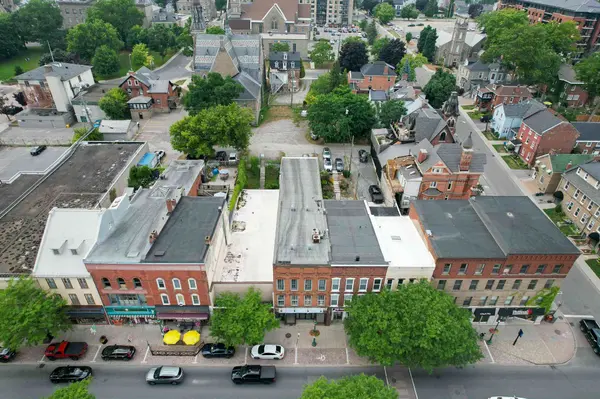 18 King ST W #1, Brockville, ON K6V 3P6