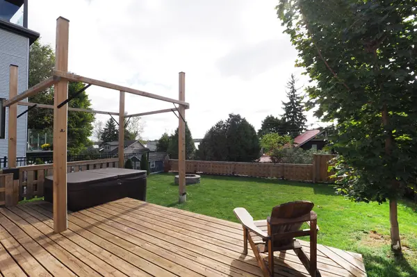 50 Holly TRL, Puslinch, ON N3C 2V4