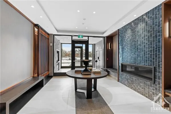 115 ECHO DR #402, Glebe - Ottawa East And Area, ON K1S 1M7