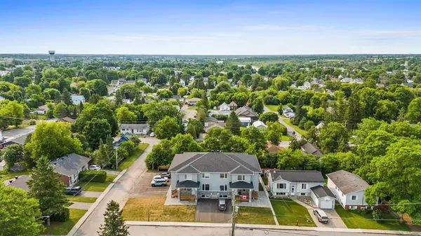 201 Teskey ST #B, Mississippi Mills, ON K0A 1A0