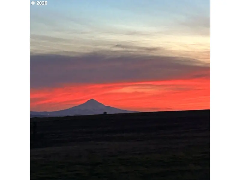 Dot RD #1, Bickleton, WA 99322