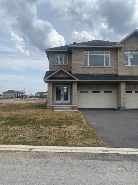 32 Wylie WAY, Carleton Place, ON K7C 0C4